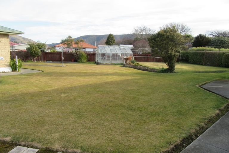 Photo of property in 2 Gorge Road, Waimate, 7924
