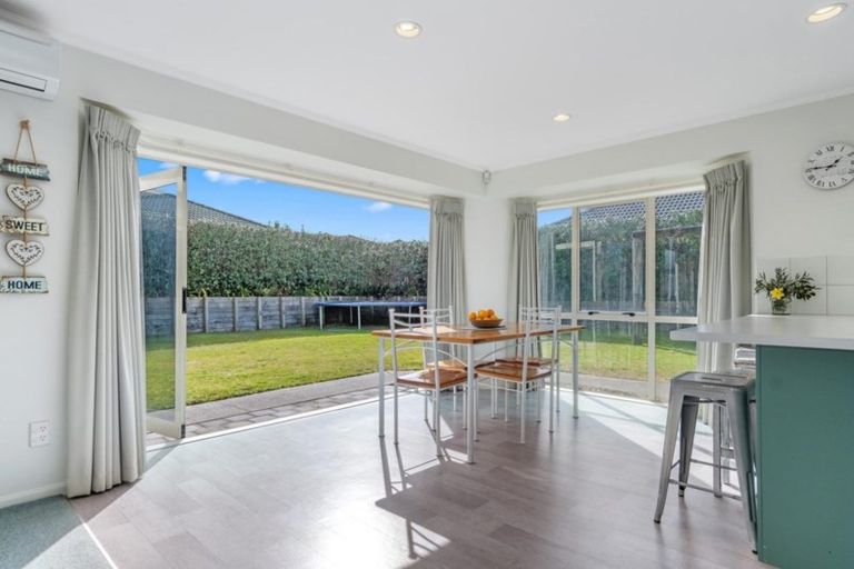 Photo of property in 129 Blake Boulevard, Papamoa Beach, Papamoa, 3118