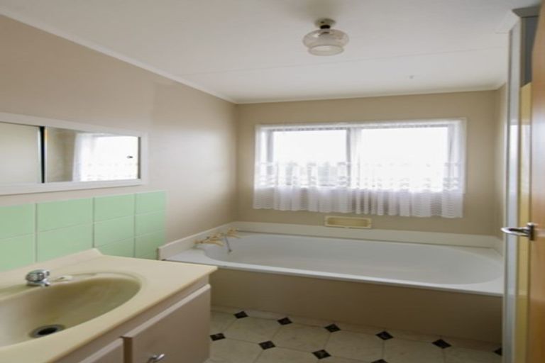 Photo of property in 38 Te Whakarau Street, Turangi, 3334