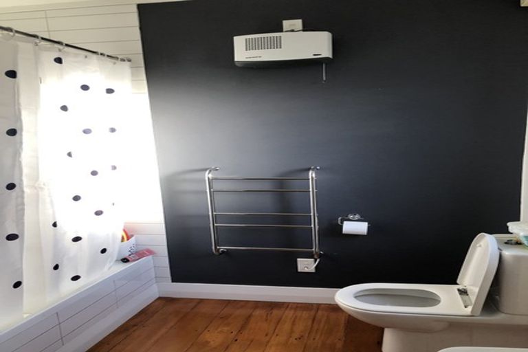 Photo of property in 9 Hazel Avenue, Mount Roskill, Auckland, 1041