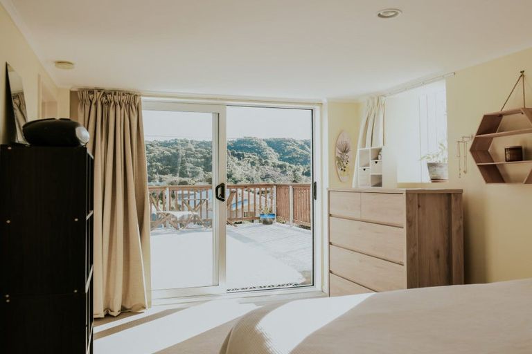 Photo of property in 45 Milton Terrace, Picton, 7220