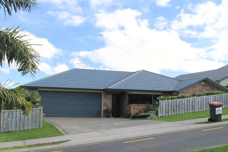 Photo of property in 92 Tauranga Place, Orewa, 0931