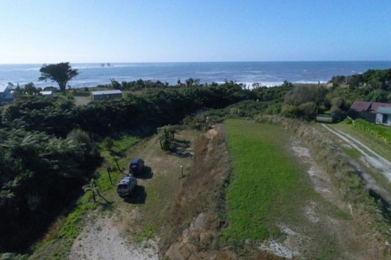 Photo of property in 9 Omau Road, Cape Foulwind, Westport, 7892