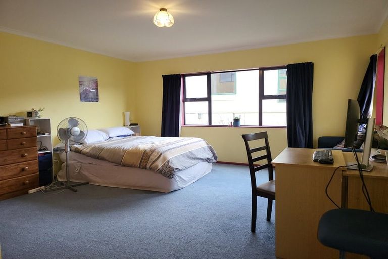 Photo of property in 17 Jordan Street, Island Bay, Wellington, 6023