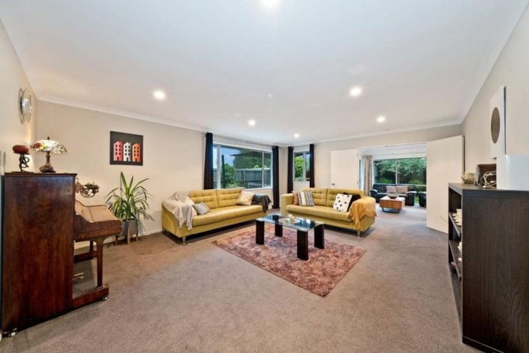 Photo of property in 10 Reka Street, Parklands, Christchurch, 8083