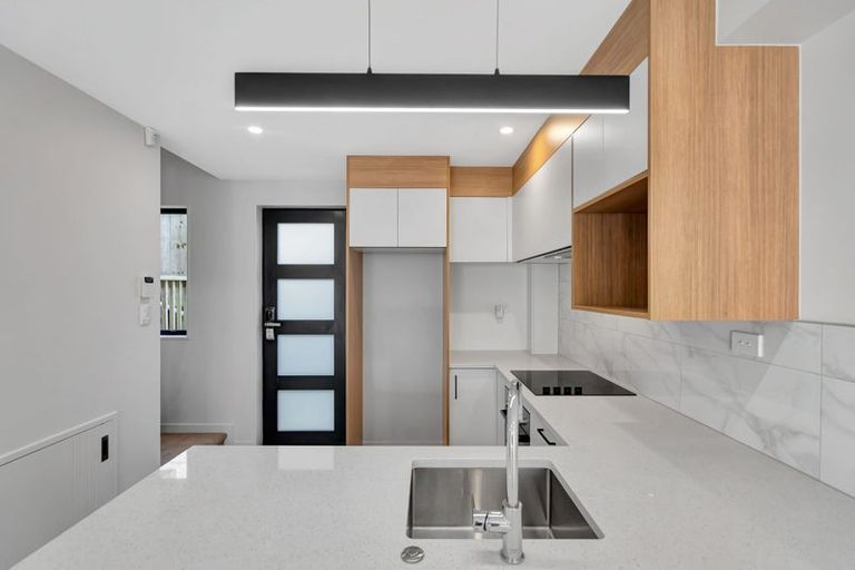 Photo of property in 7/24 Tomo Street, New Lynn, Auckland, 0600