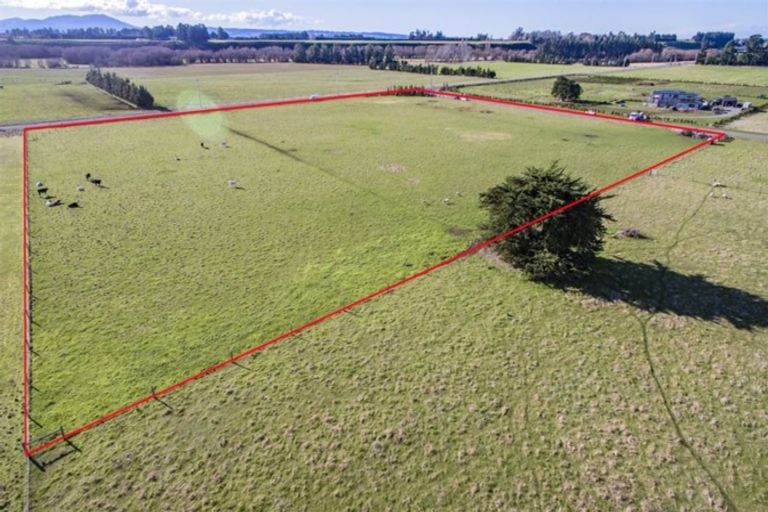 Photo of property in 2 Hayfield Terrace, Cust, Rangiora, 7471