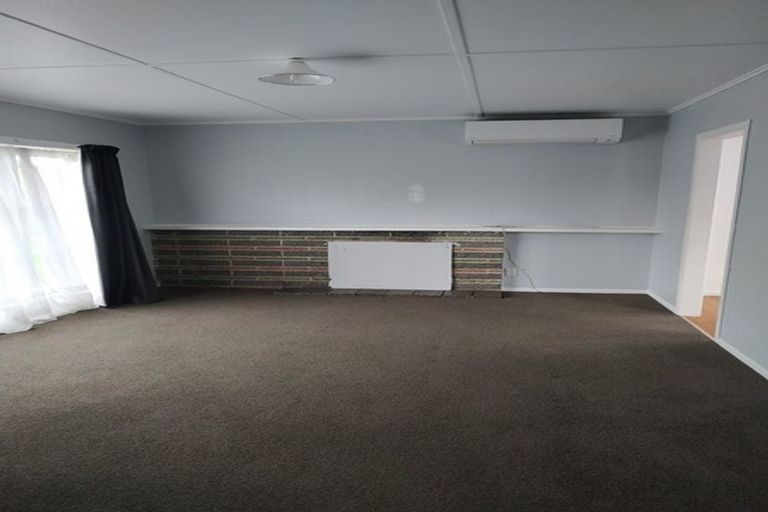 Photo of property in 75 Cameron Crescent, Masterton, 5810