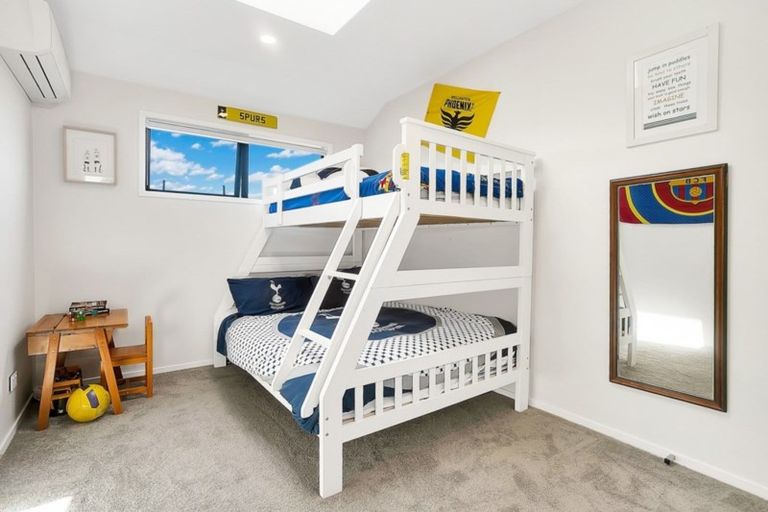Photo of property in 23 Humariri Street, Point Chevalier, Auckland, 1022