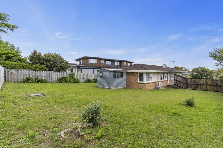 Photo of property in 2/9 Wells Road, Bucklands Beach, Auckland, 2012
