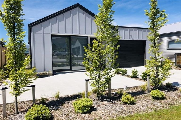 Photo of property in 26 Glen Dene Crescent, Wanaka, 9305