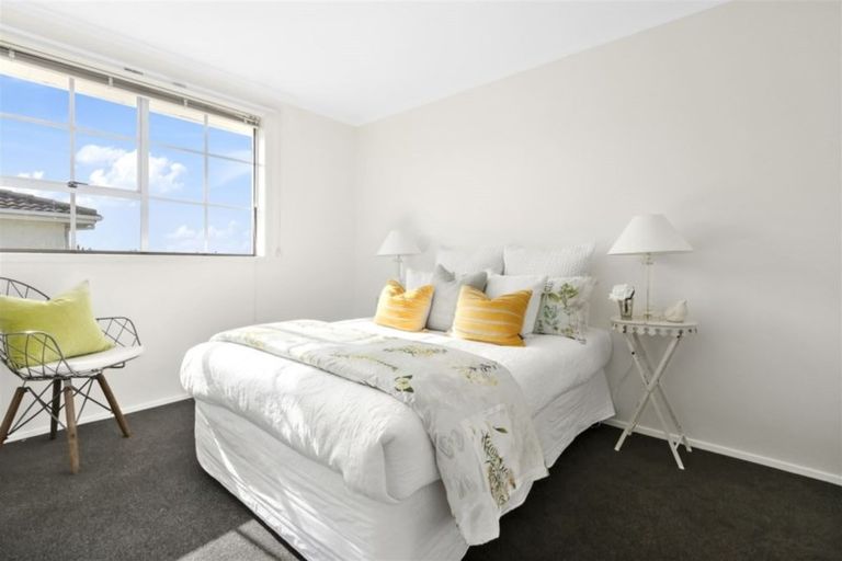 Photo of property in 1/4 Frater Avenue, Milford, Auckland, 0620