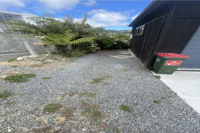 Photo of property in 10 Sheridan Terrace, Johnsonville, Wellington, 6037