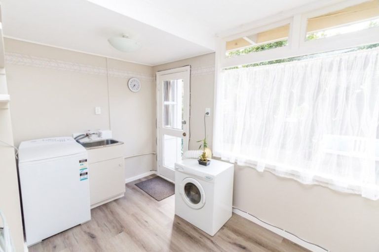 Photo of property in 1a Woodstock Terrace, Tawa, Wellington, 5028