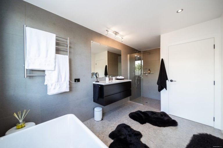 Photo of property in 268 Peninsula Road, Kawarau Falls, Queenstown, 9300