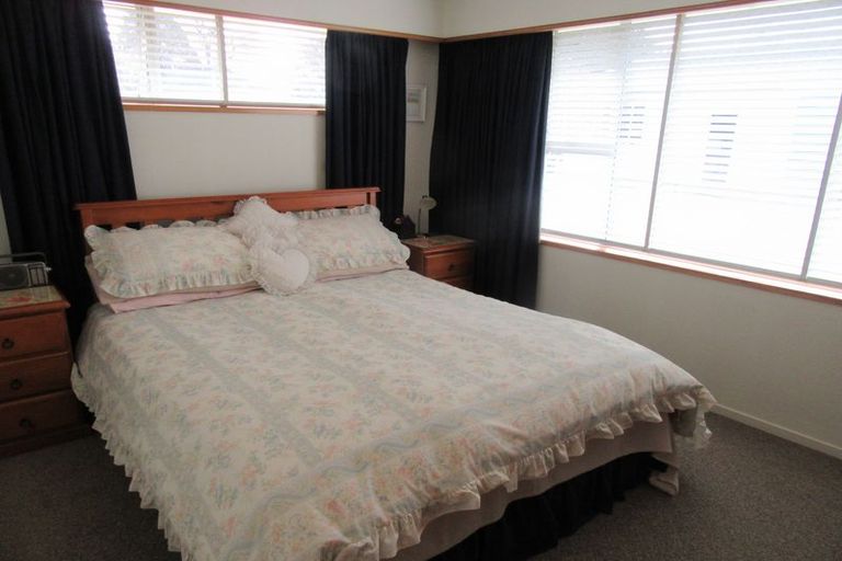 Photo of property in 2 Gorge Road, Waimate, 7924
