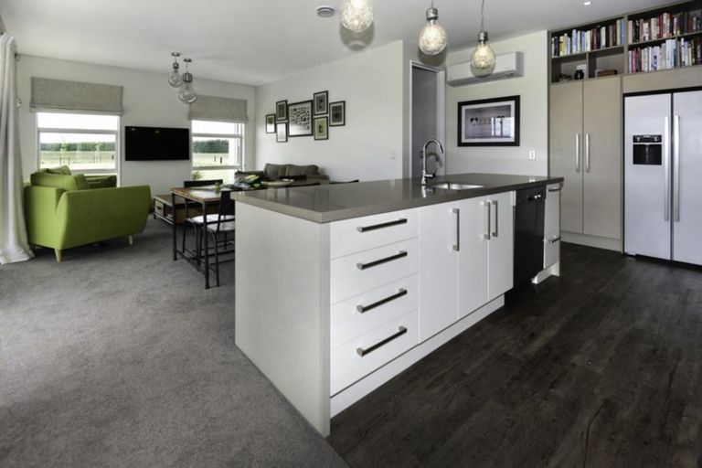 Photo of property in 26 Whitcombe Place, Darfield, 7571