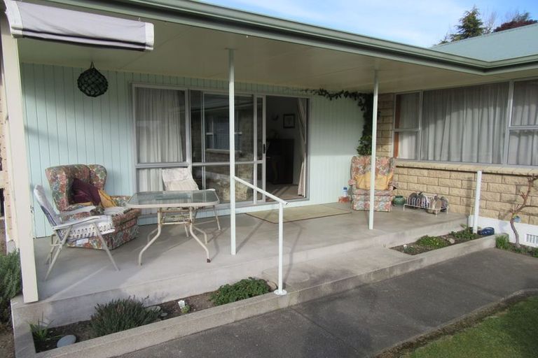 Photo of property in 2 Gorge Road, Waimate, 7924