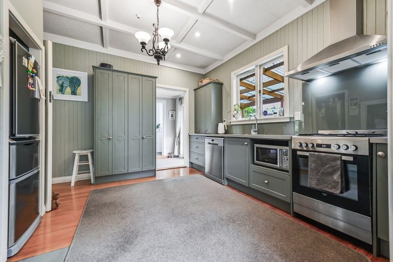 Photo of property in 25 Casey Avenue, Fairfield, Hamilton, 3214