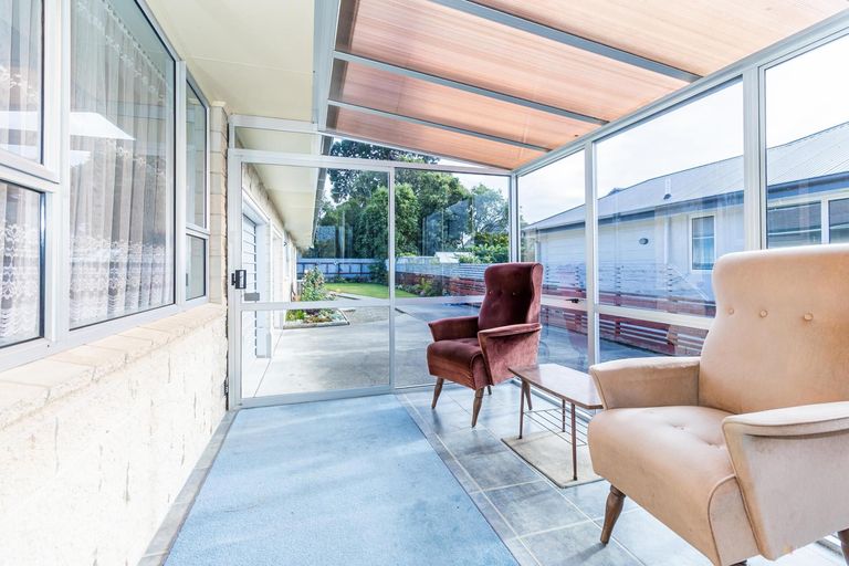 Photo of property in 10a Churchill Place, Waimate, 7924