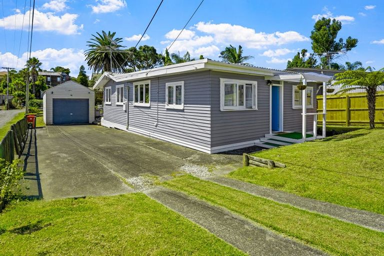 Photo of property in 21 Sundown Avenue, Manly, Whangaparaoa, 0930