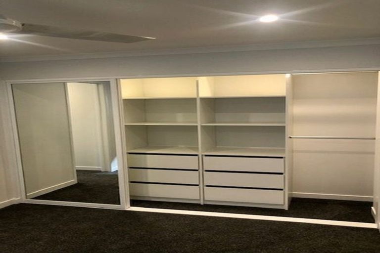 Photo of property in 20 Ensign Place, Hillcrest, Auckland, 0627