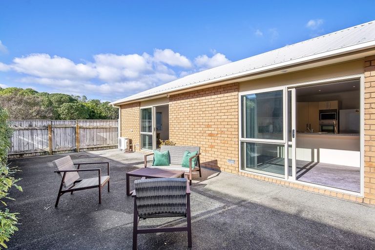 Photo of property in 21 Matuku Place, Paraparaumu Beach, Paraparaumu, 5032