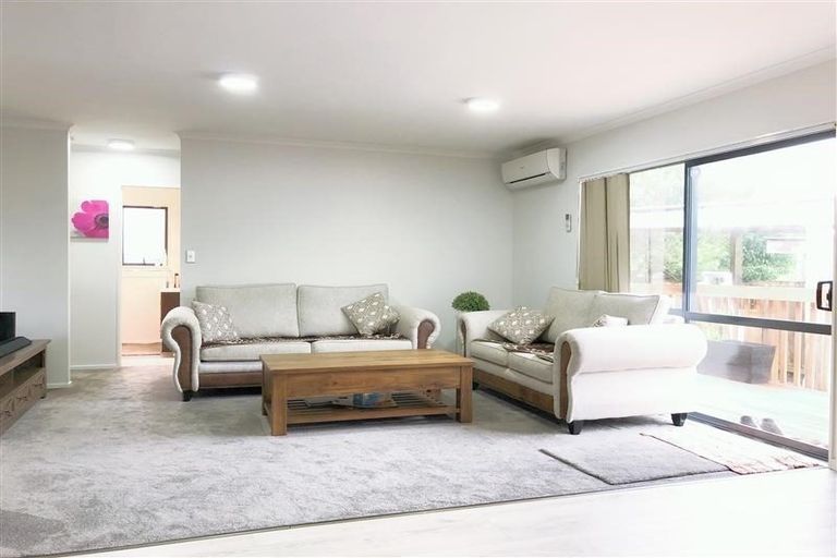 Photo of property in 162c Henderson Valley Road, Henderson, Auckland, 0612