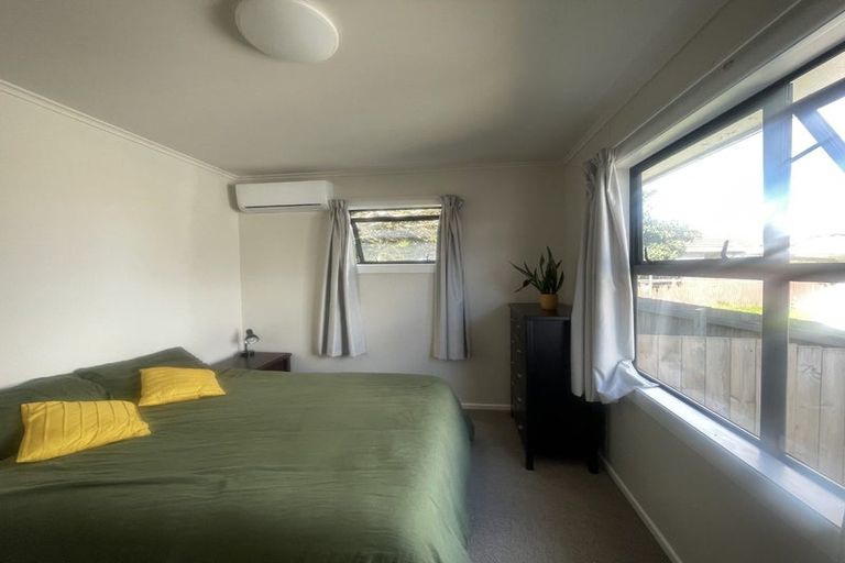 Photo of property in 17 Kelkirk Street, Kelston, Auckland, 0602