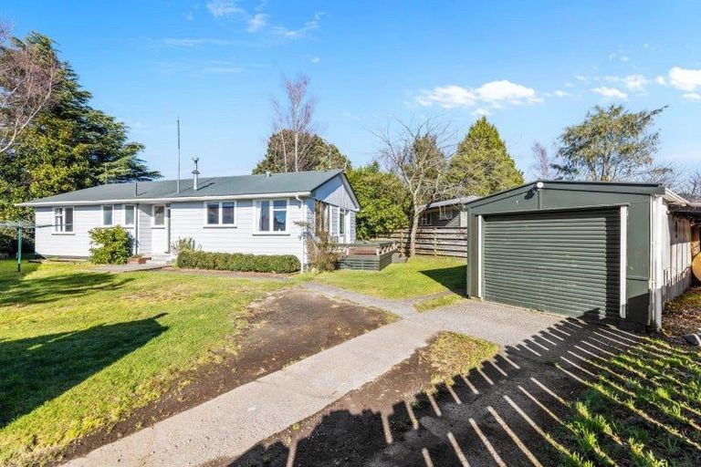 Photo of property in 15 Te Rangitautahanga Road, Turangi, 3334