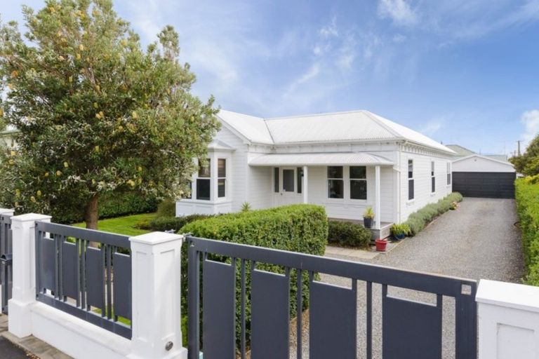 Photo of property in 102 Arthur Street, Blenheim, 7201