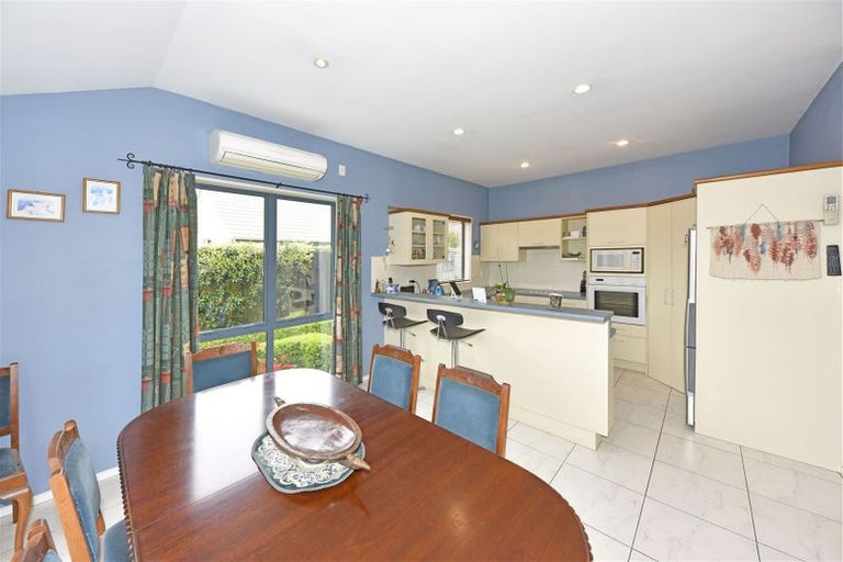 Photo of property in 27 Acorn Close, Waltham, Christchurch, 8023