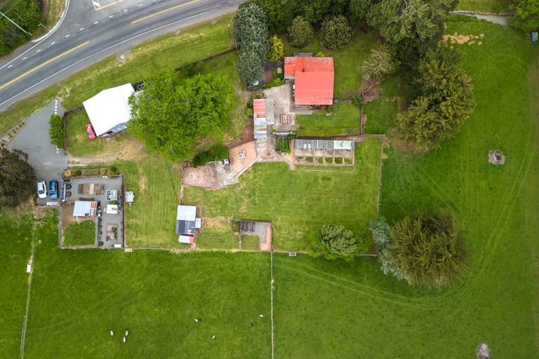 Photo of property in 2920 Tram Road, West Eyreton, Rangiora, 7475