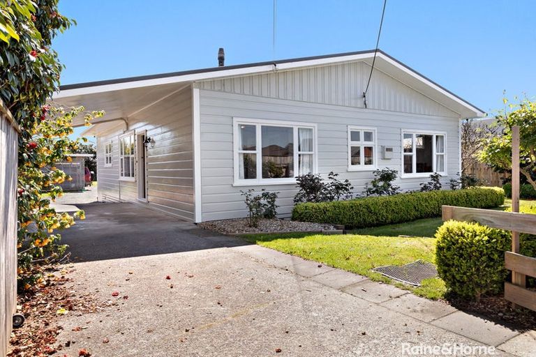 Photo of property in 32 Tyndall Street, Pahiatua, 4910