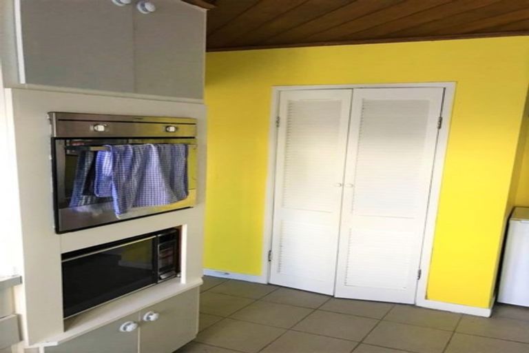 Photo of property in 120 Gray Avenue, Papatoetoe, Auckland, 2024