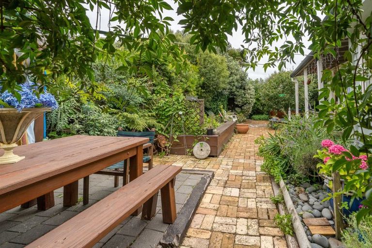 Photo of property in 6 Moncrieff Avenue, Fairfield, Hamilton, 3214