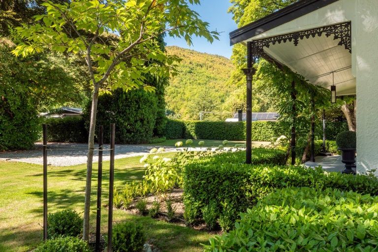 Photo of property in 70 Buckingham Street, Arrowtown, 9302