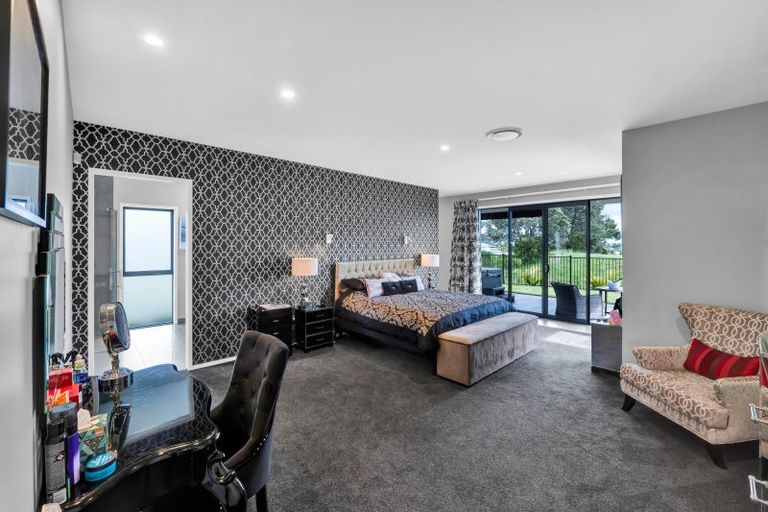 Photo of property in 129 Smart Road, Glen Avon, New Plymouth, 4372