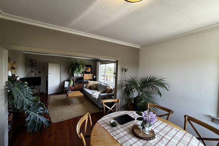 Photo of property in 79 Mangorei Road, Strandon, New Plymouth, 4312