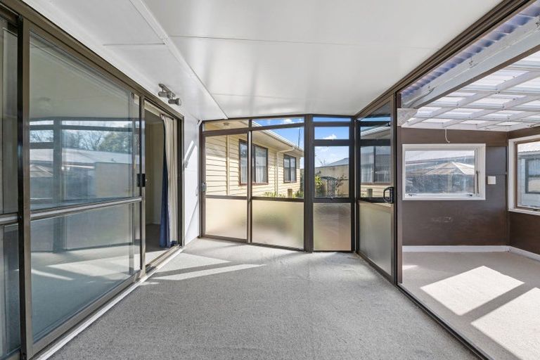 Photo of property in 32 Browning Crescent, Owhata, Rotorua, 3010