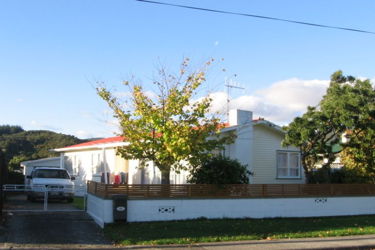 Photo of property in 42 Karamu Crescent, Wainuiomata, Lower Hutt, 5014