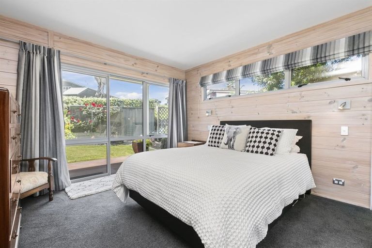 Photo of property in 145 Karewa Parade, Papamoa Beach, Papamoa, 3118