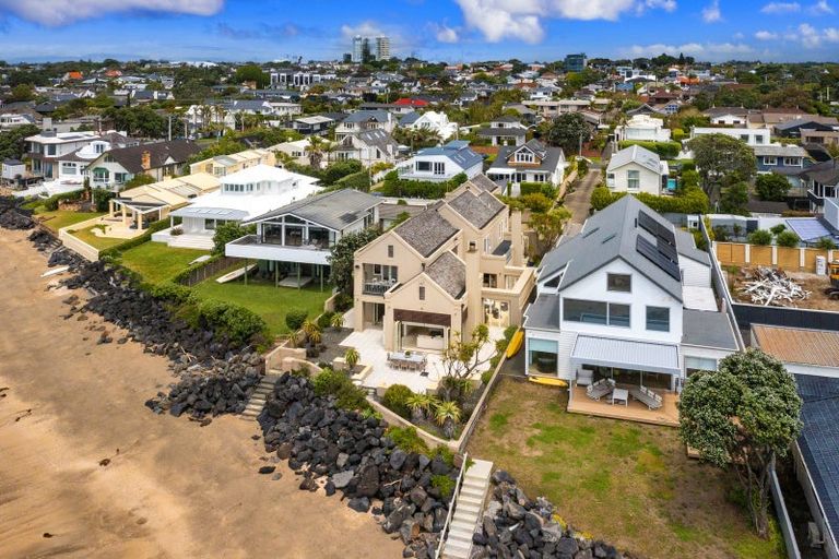 Photo of property in 3a Holiday Road, Milford, Auckland, 0620