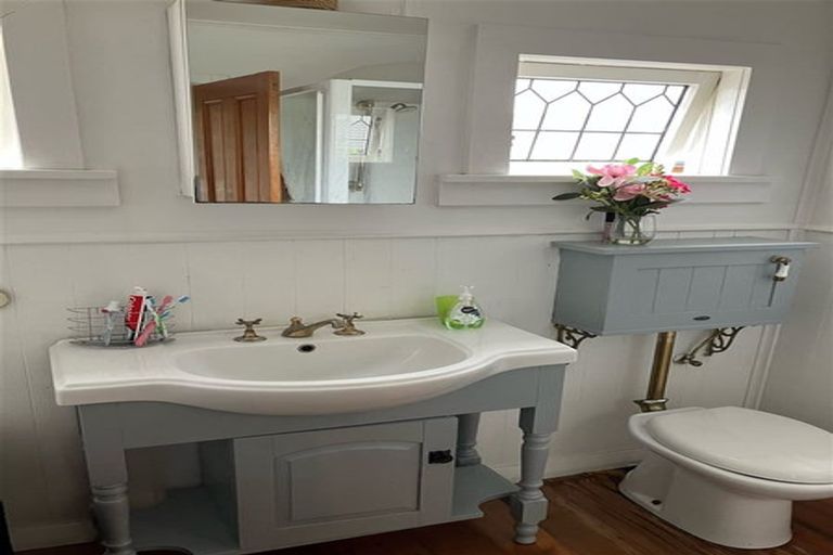 Photo of property in 62 Chaucer Street, Milton, 9220