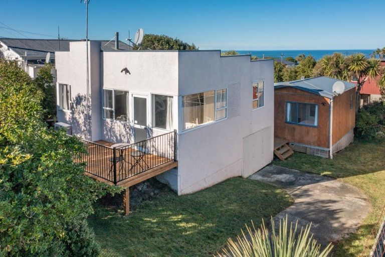 Photo of property in 2 Queen Street, Brighton, Dunedin, 9035