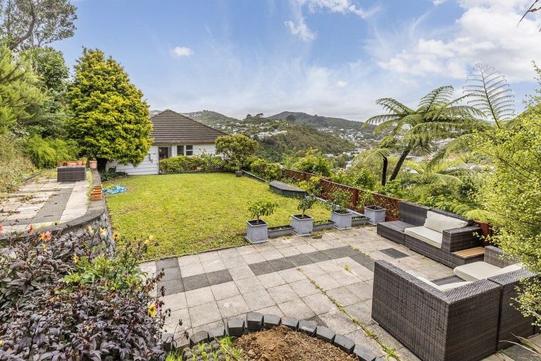 Photo of property in 25 Collier Avenue, Karori, Wellington, 6012