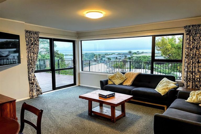 Photo of property in 15 Arthur Street, Paraparaumu Beach, Paraparaumu, 5032