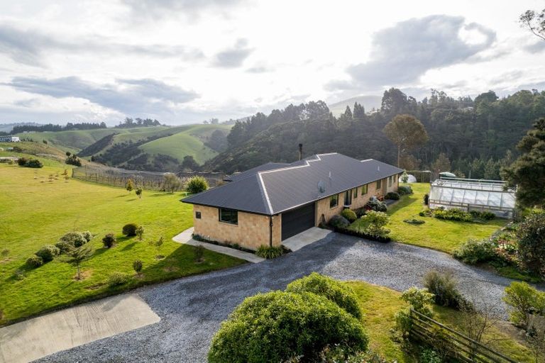 Photo of property in 27 Kayforce Road, Ocean View, Dunedin, 9035