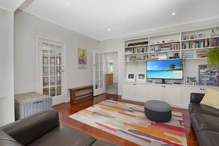 Photo of property in 37 Upland Road, Kelburn, Wellington, 6012