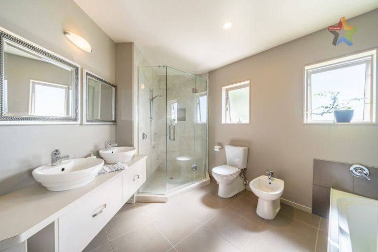 Photo of property in 93 Cypress Drive, Maungaraki, Lower Hutt, 5010